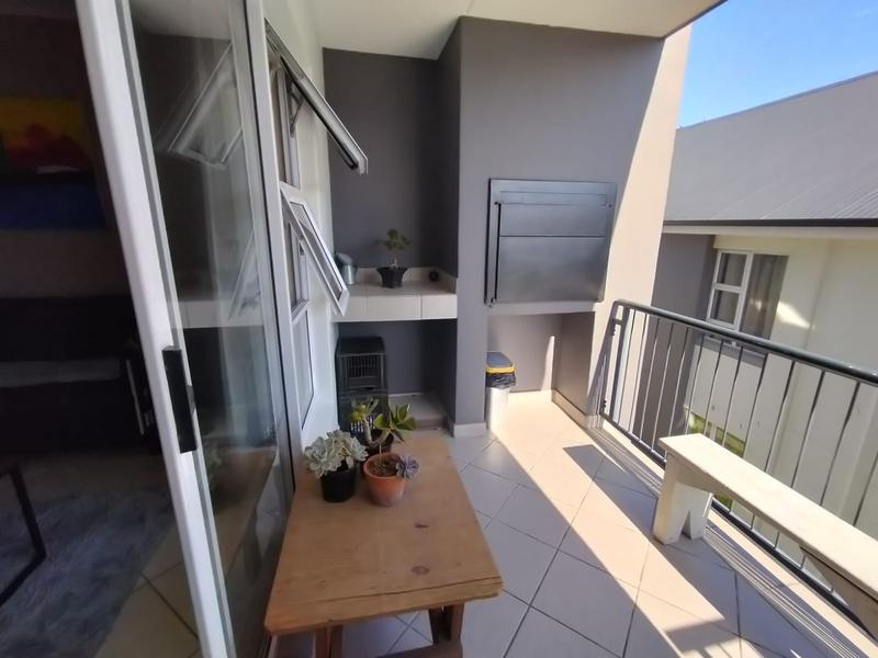 2 Bedroom Property for Sale in Buhrein Western Cape